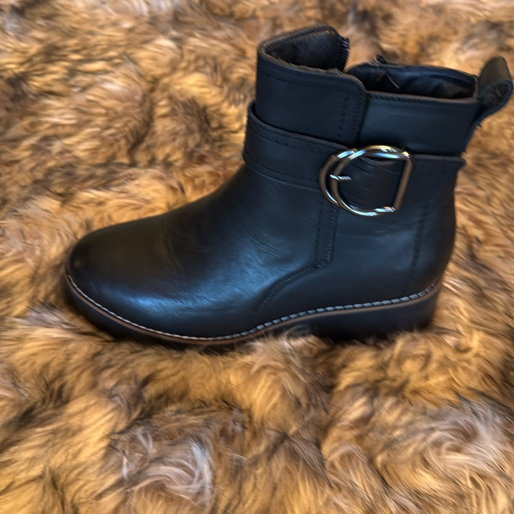 Bionda lady’s black ankle boots